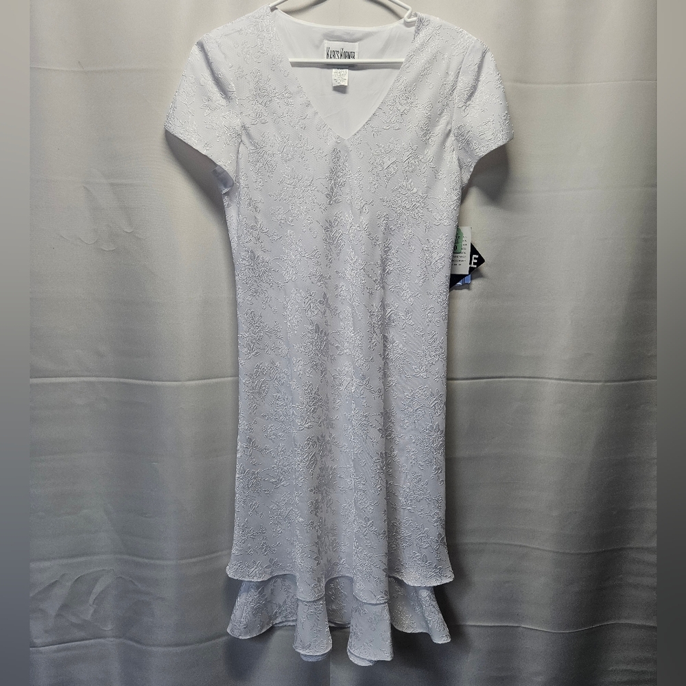 Kari's Korner NWT White Lace Midi Dress